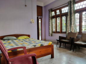 MUFFINS HOMESTAY